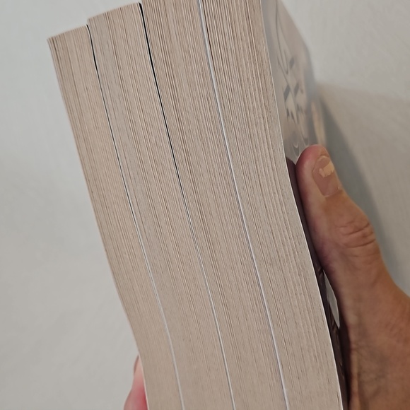 Set of 4 Nancy Drew Diaries paperbacks 2013 New - Picture 3 of 11